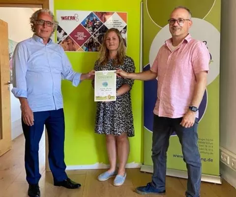 Scheckübergabe an Frank für INGEAR